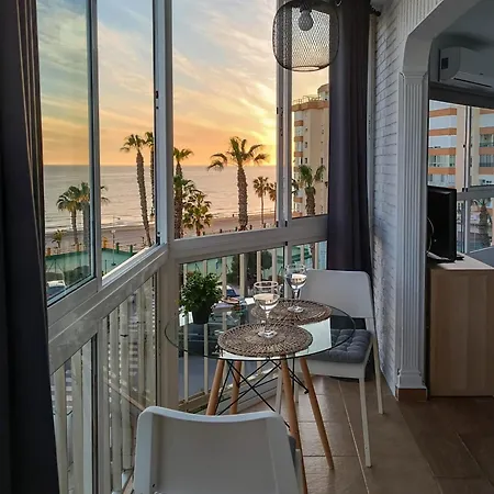 Ruselo 308. Loft En Paseo Maritimo De Costa * Torrox